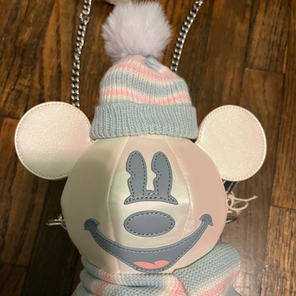 Mickey Mouse Snowman Loungefly Purse - Picture 2 of 5